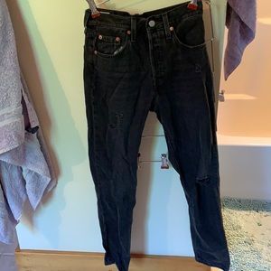 Black Levi’s straight leg 501 jeans